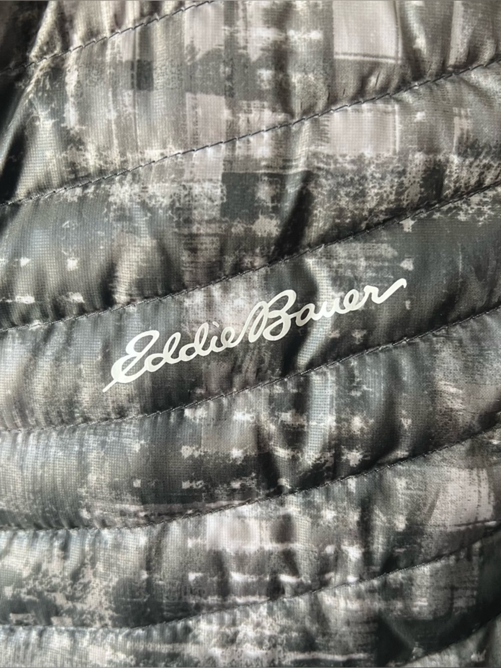 Eddie Bauer First Ascent Storm Down 800 Grey Black Puffer Vest Size Medium - Picture 2 of 8